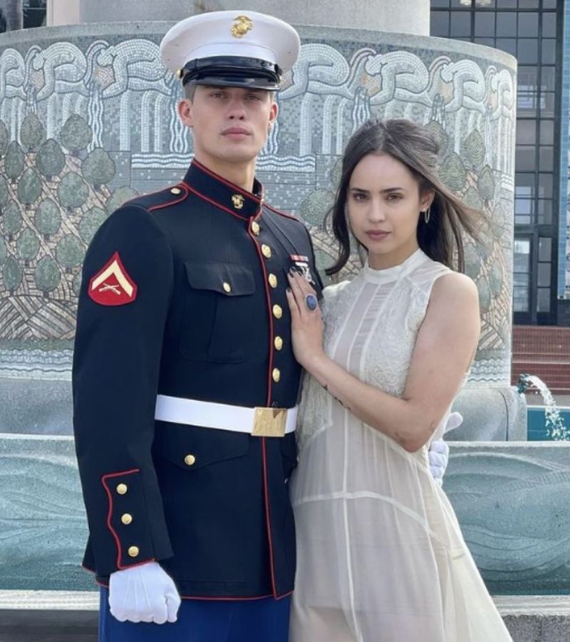 Sofia Carson este noua vedetă a Netflix: totul despre protagonista (nu doar) din Purple Hearts 2 Chi è Sofia Carson