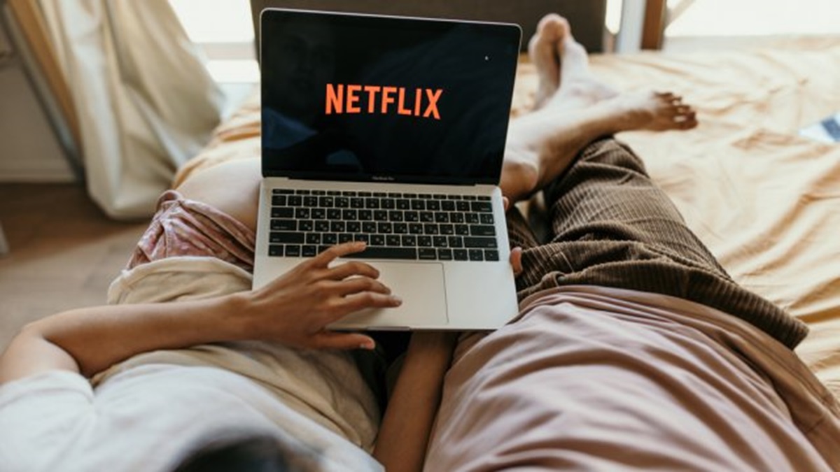 come usare netflix quando vai in vacanza guida e consigli utili