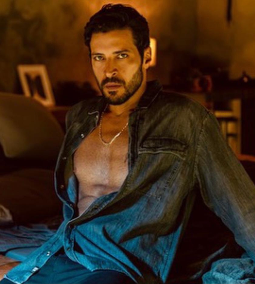 I vantaggi del tradimento - Leandro Lima nei panni del giudice Marco nel film Netflix