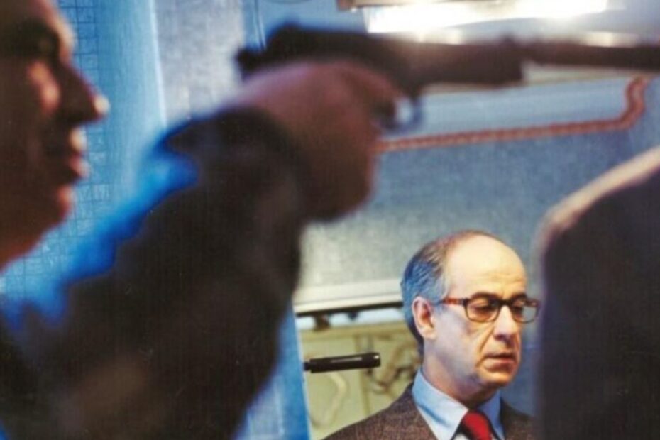 Le conseguenze dell'amore: su Netflix uno dei primi capolavori di Paolo Sorrentino, da vedere o rivedere prima che venga tolto dal catalogo.