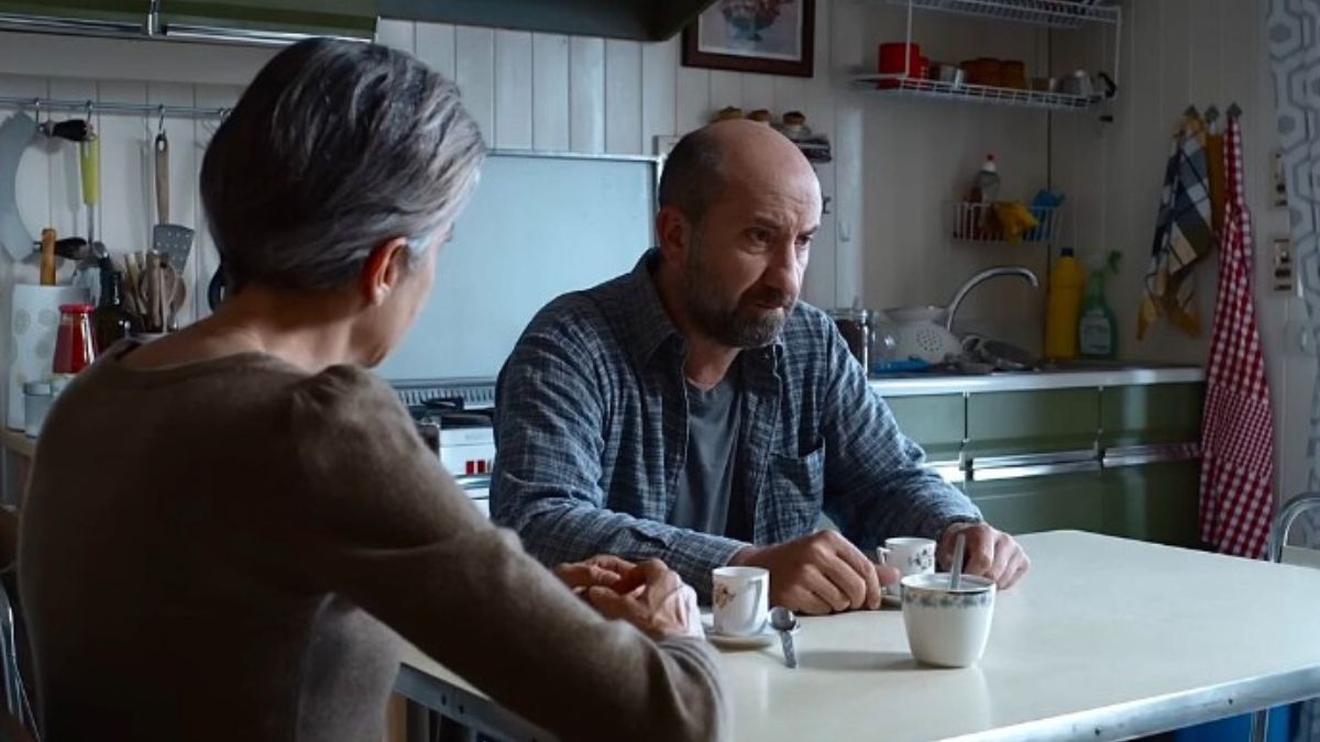 Antonio Albanese torna con Cento domeniche, un film di denuncia sociale. Scopri la trama, il cast e le curiosità su questo piccolo capolavoro