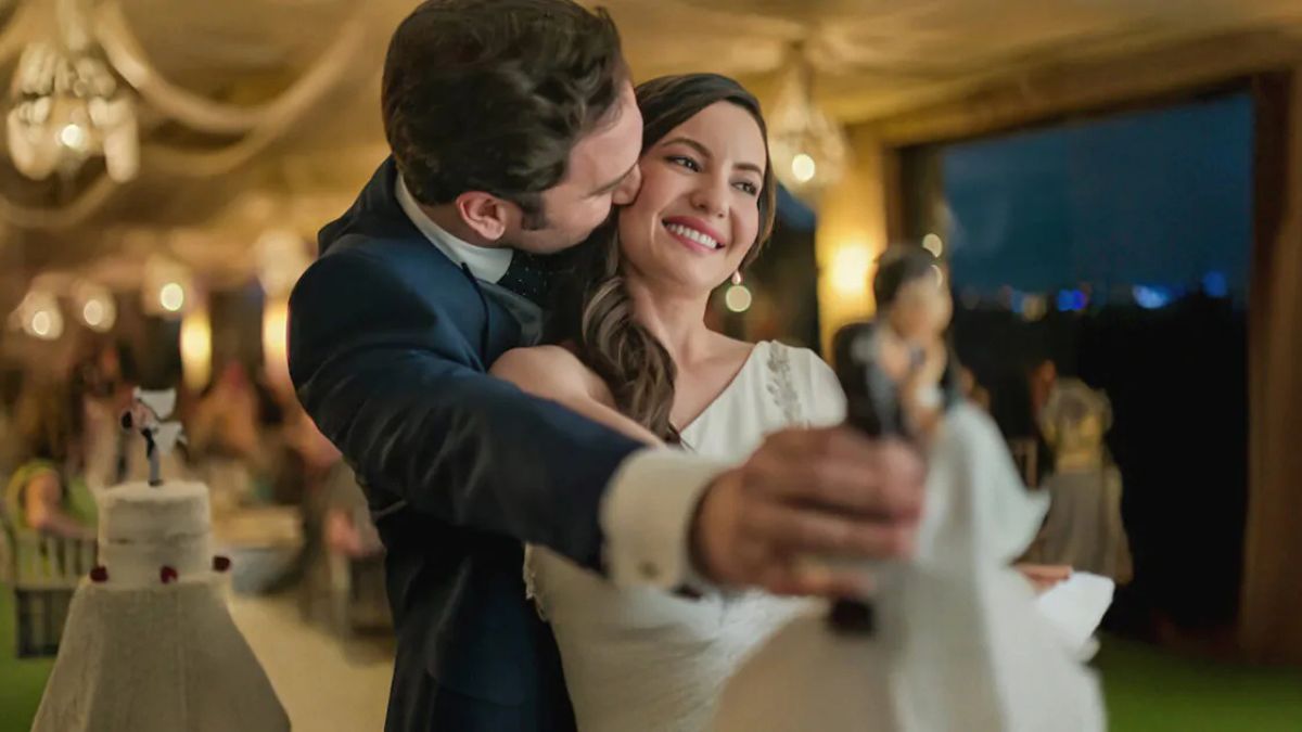 La vedova nera esiste davvero: c'è una scioccante storia vera dietro il film più visto su Netflix. La vicenda che ha scosso la Spagna.