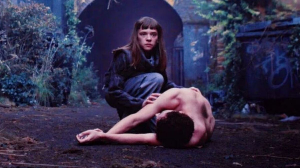 Bodies: la serie su Netflix è un thriller che viaggia nel tempo. Quattro epoche diverse... e lo stesso omicidio!