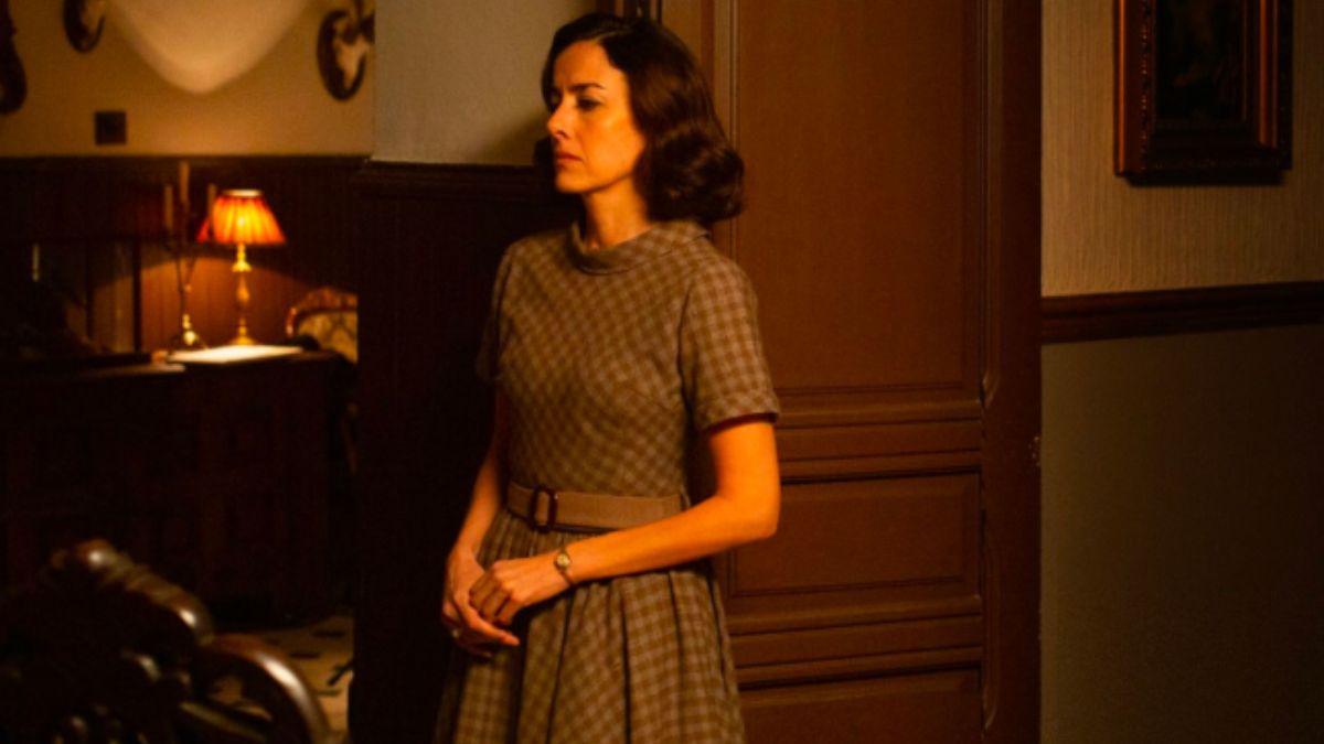 Qualcuno deve morire: la mini serie spagnola "nascosta" su Netflix ci riporta alla Spagna franchista degli anni '50.