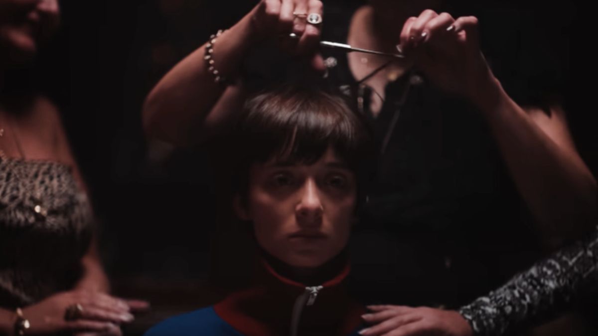 Copenhagen Cowboy: su Netflix un noir nordico enigmatico, con una protagonista misteriosa e una potente estetica visiva.