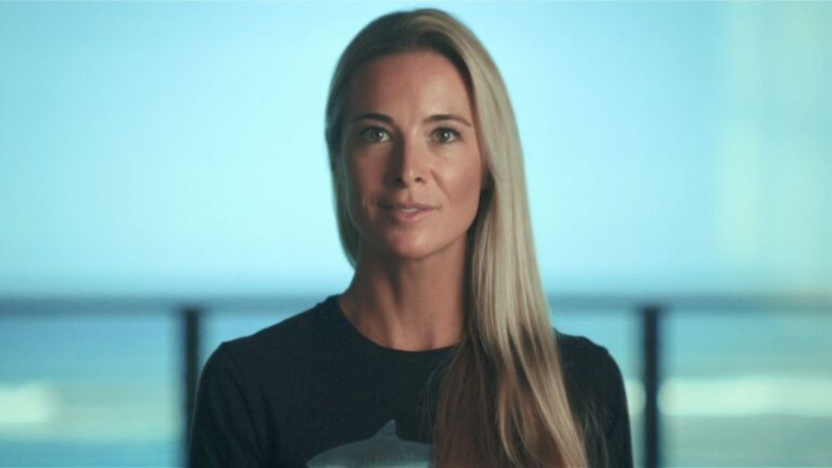 "Shark Whisperer: Nuotando con gli squali", lo sconvolgente documentario nella Top 10 di Netflix ci parla di una donna senza paura