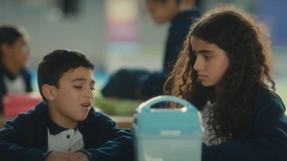 Amina's Catalog, la sorprendente mini serie Netflix arriva dall'Egitto, per raccontarci una storia a metà tra dramma e commedia.
