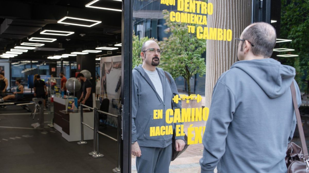 Death Inc. su Netflix con tutte le 3 stagioni della serie spagnola: una commedia nera che sorprende e diverte.