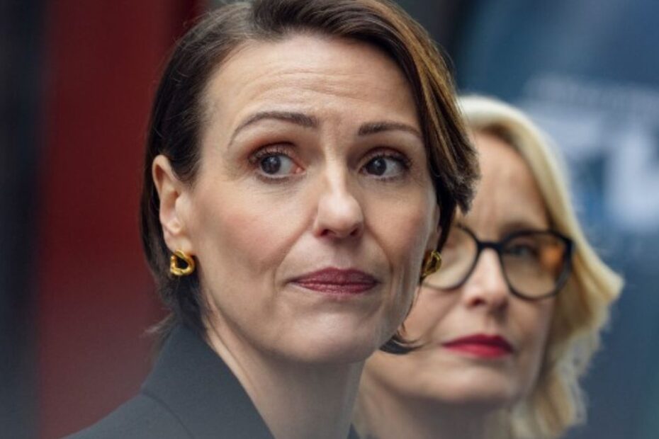 Hostage, la serie di genere thriller politico è in arrivo su Netflix. Una produzione ambiziosa da guardare tutta d'un fiato.