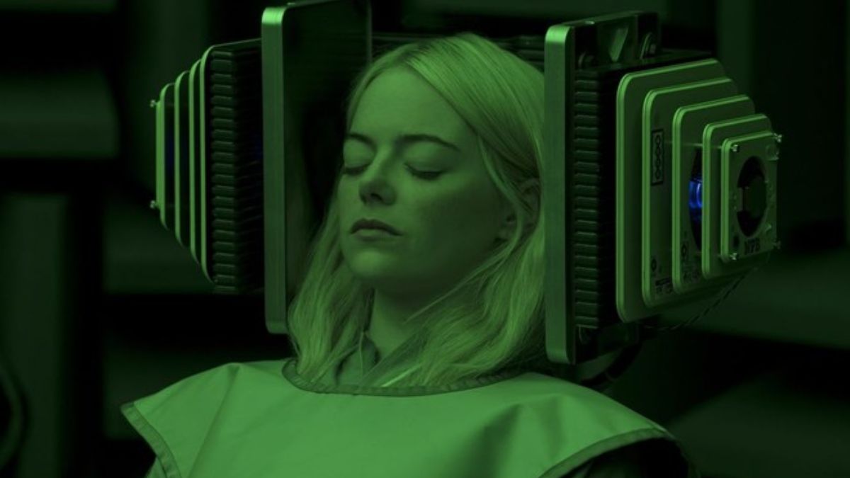 Maniac, la serie su Netflix è un viaggio nella psiche umana, sospesi tra sogno e realtà: la miniserie ideale per una "maratona".