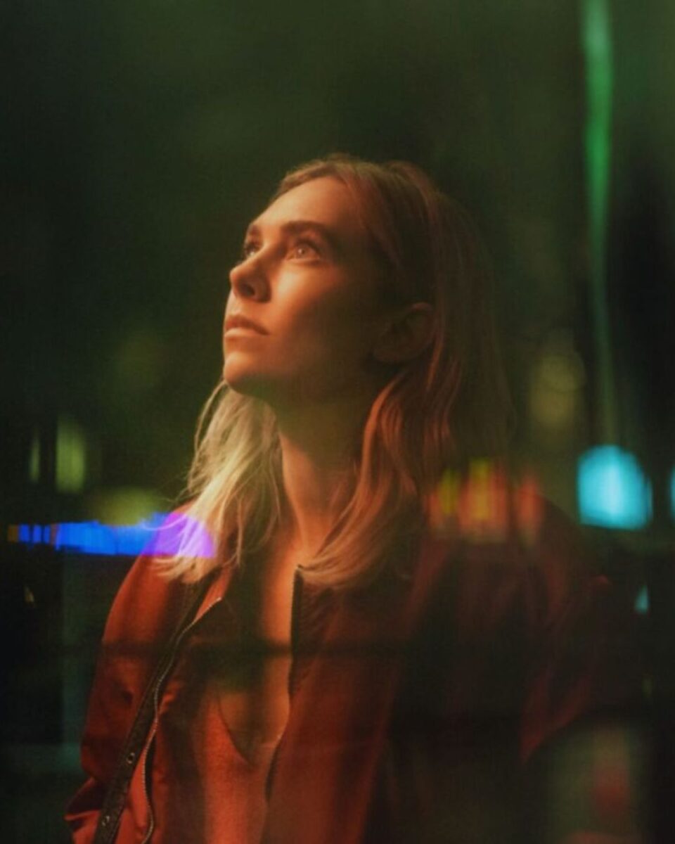 Night Always Comes arriva su Netflix: un thriller "notturno" con Vanessa Kirby. Il film è anche un potente affresco dell'America di oggi.