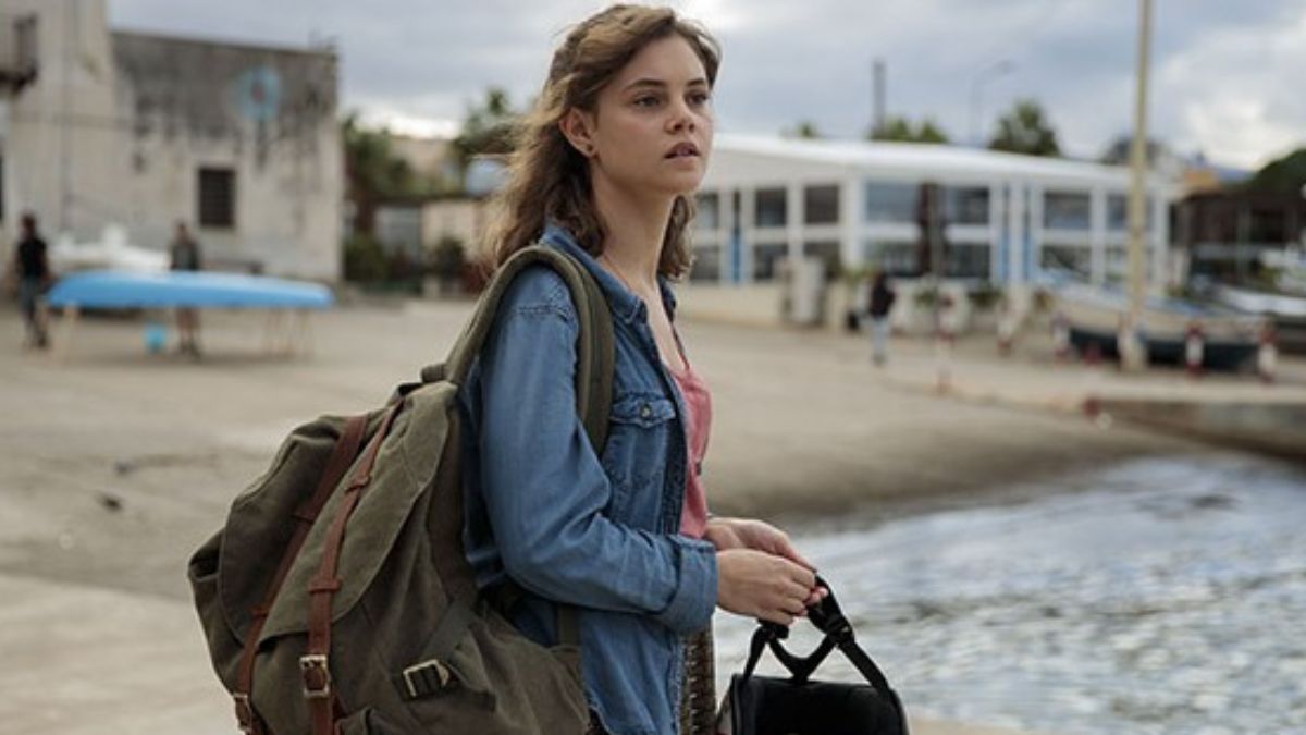 Sulla stessa onda: un delizioso film tutto italiano su Netflix. La storia di un amore e di una malattia, da affrontare insieme.