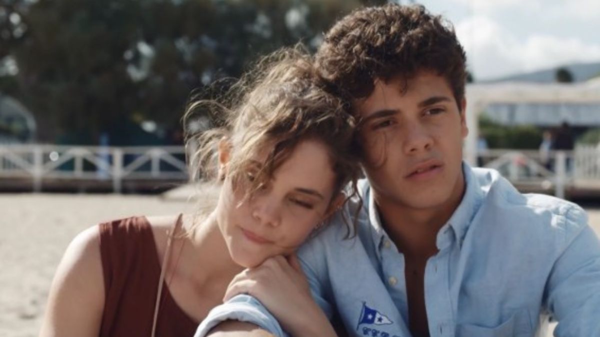 Sulla stessa onda: un delizioso film tutto italiano su Netflix. La storia di un amore e di una malattia, da affrontare insieme.