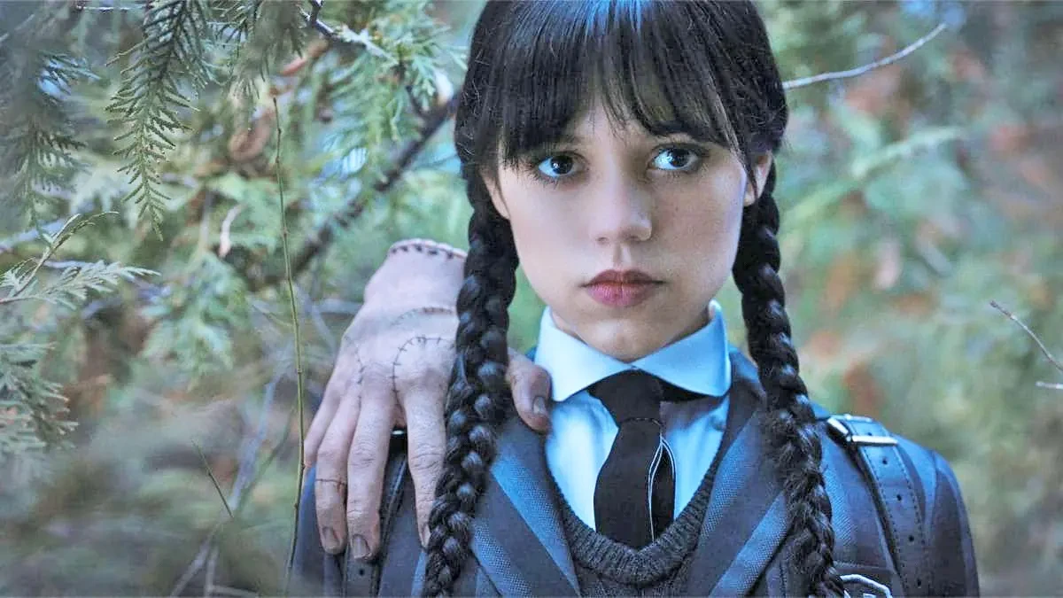 Mercoledì 2 è in vetta alla Top 10 di Netflix dopo 24 ore. Superare le aspettative dopo la stagione 1 da record era impresa rara, eppure...