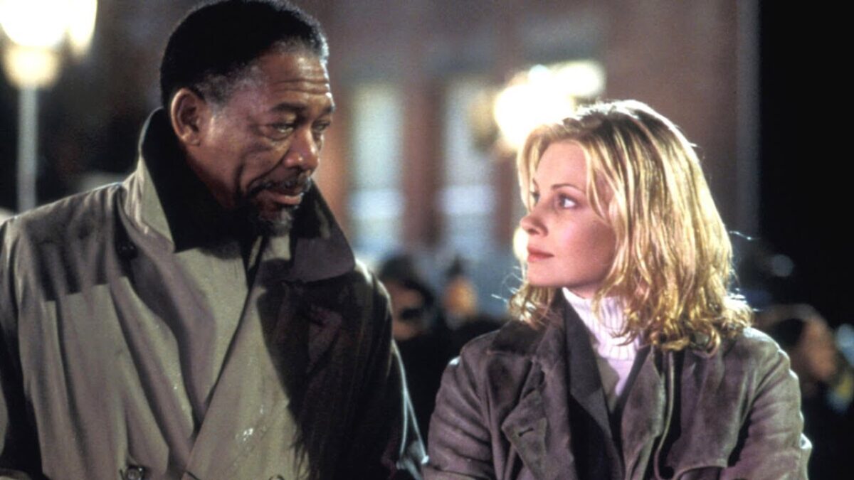 Nella morsa del ragno: il film del 2001 è in Top 10 su Netflix. L'interpretazione magnetica di Morgan Freeman ne fa un capolavoro