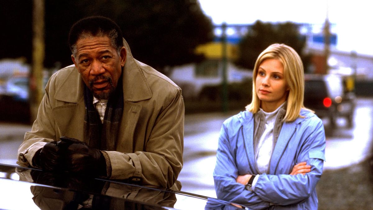 Nella morsa del ragno: il film del 2001 è in Top 10 su Netflix. L'interpretazione magnetica di Morgan Freeman ne fa un capolavoro