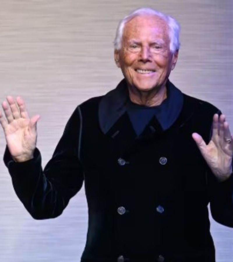 È morto Giorgio Armani: l'icona della moda italiana se ne va a 91 anni. Cordoglio in tutto il mondo.
