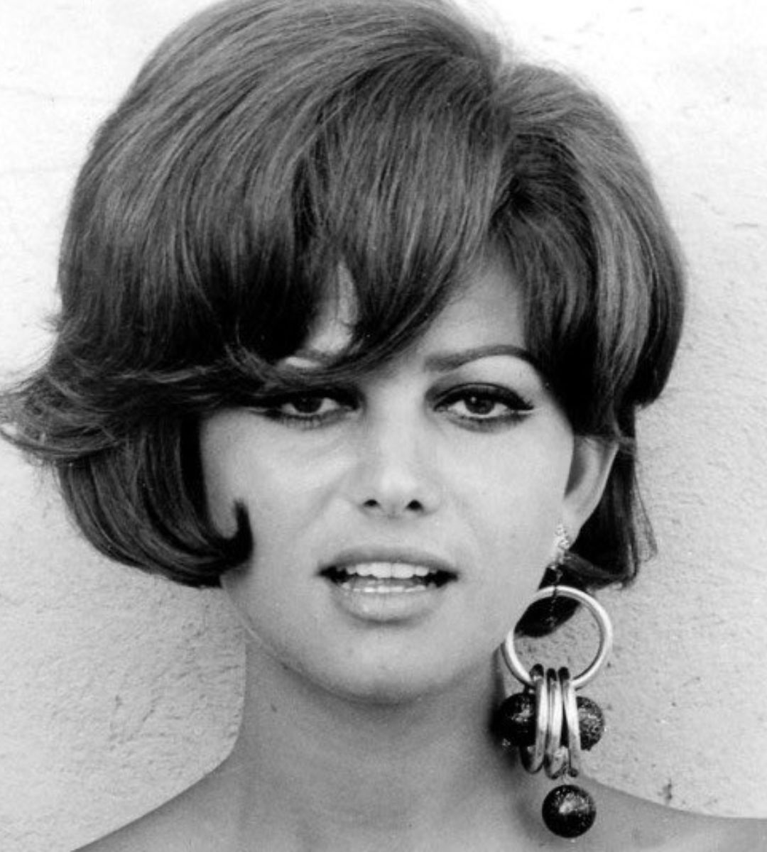 È morta Claudia Cardinale: con la sua scomparsa finisce un'epoca che rimpiangiamo, quelle delle grandi dive del Novecento