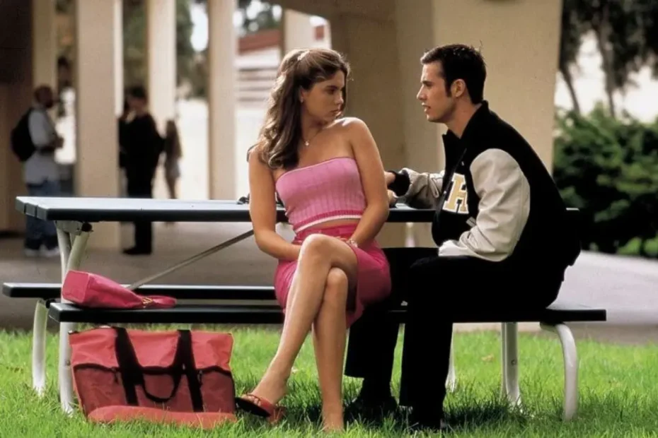 Kiss Me: su Netflix il film romantico che è diventata un cult per il pubblico più giovane, e non solo.