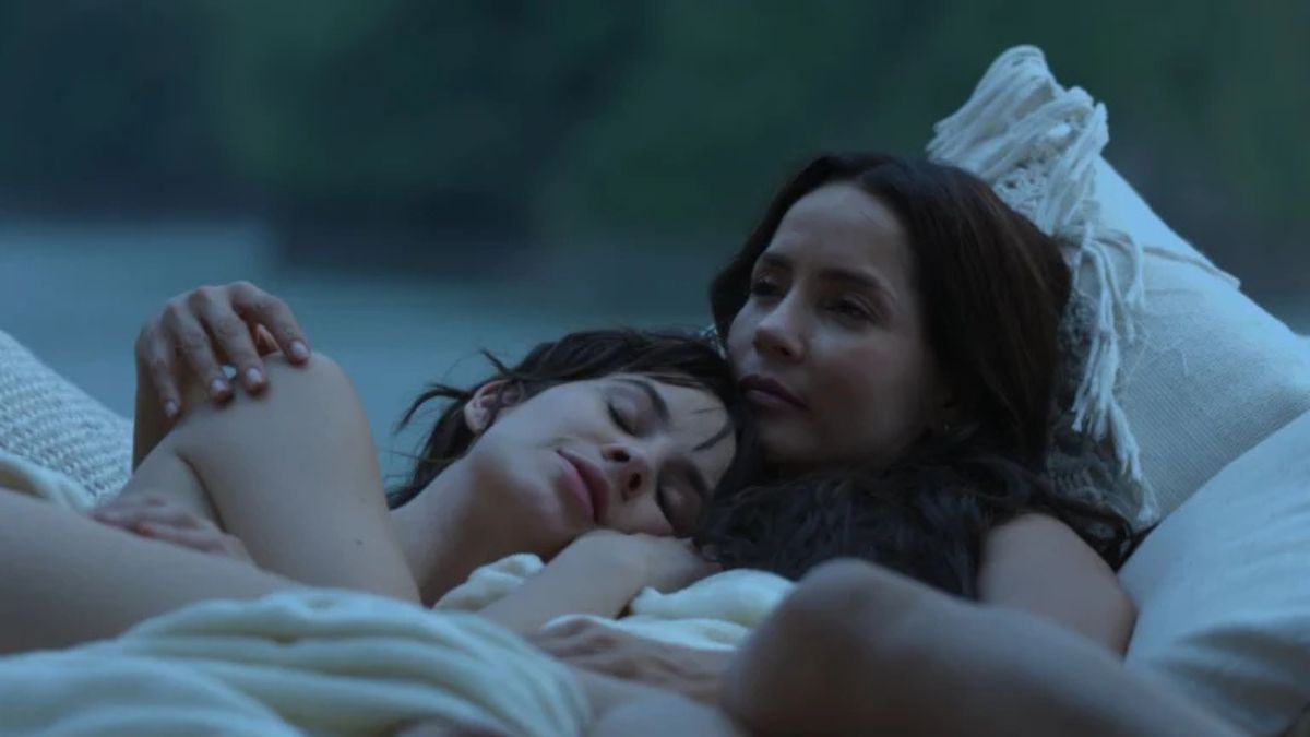 L'ospite: la serie tv colombiana finalmente su Netflix, con una storia ad alto tasso di seduzione.