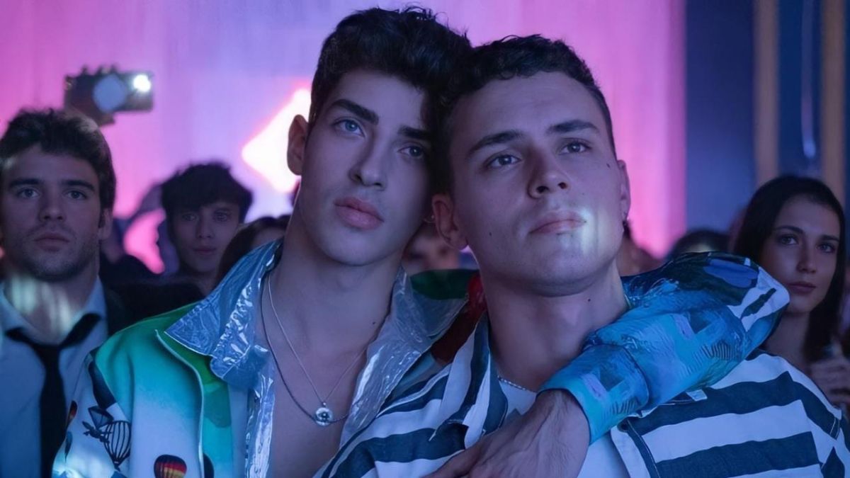 Aarón Piper nel cast di "In Silenzio" serie spagnola Netflix - scena serie