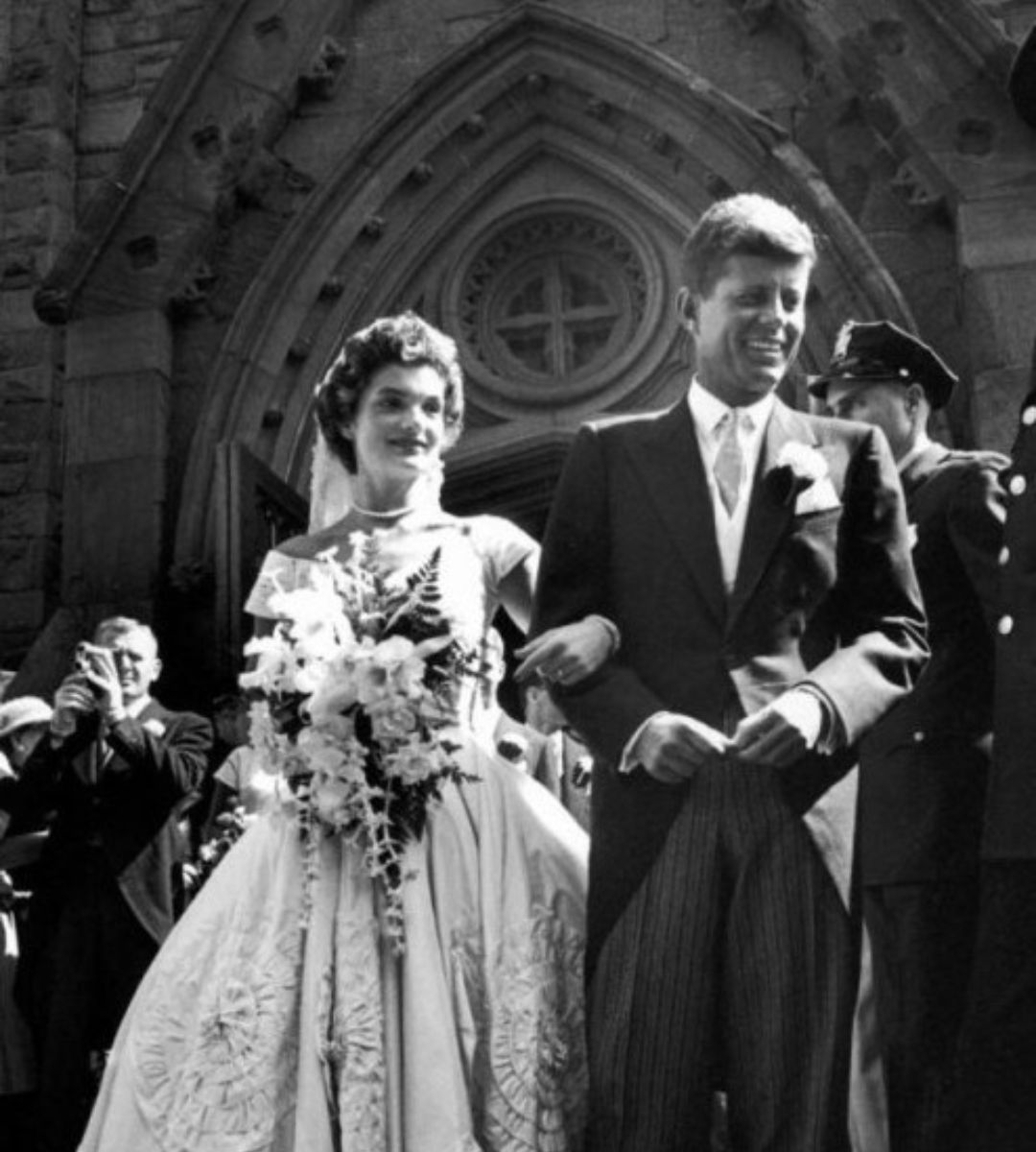 Annunciata la serie Netflix sulla famiglia Kennedy: ecco cosa sappiamo sull'ennesimo progetto dedicato alla grande dinastia americana.