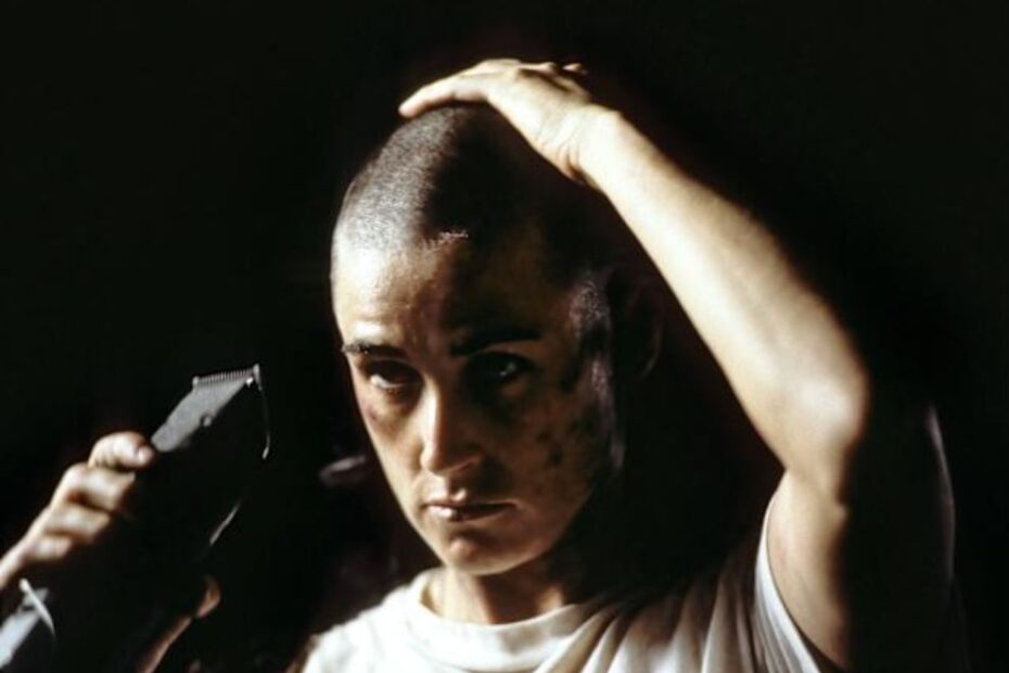 G.I. Jane - Soldato Jane Netflix scena taglio capelli