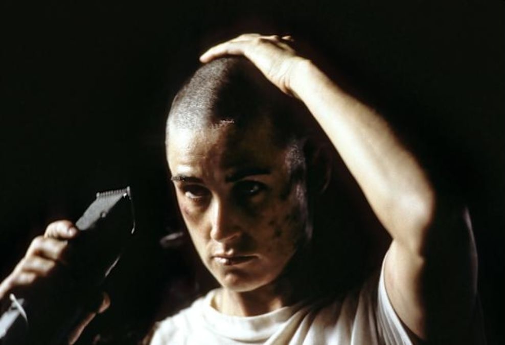 G.I. Jane - Soldato Jane Netflix scena taglio capelli