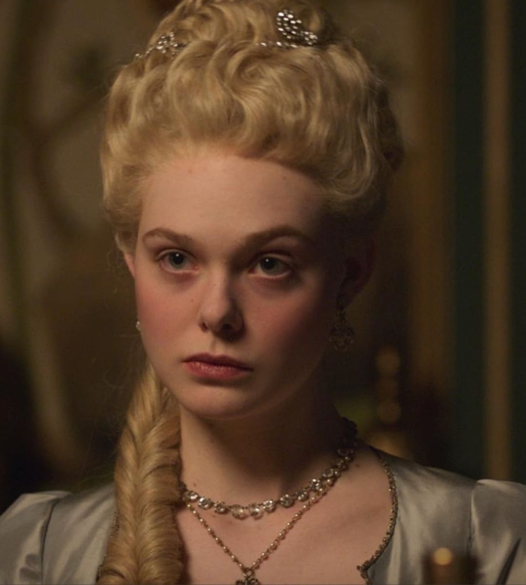 The Great arriva su Netflix beffarda e pungente: Caterina vuole ribaltare un impero e il risultato conquista tutti.