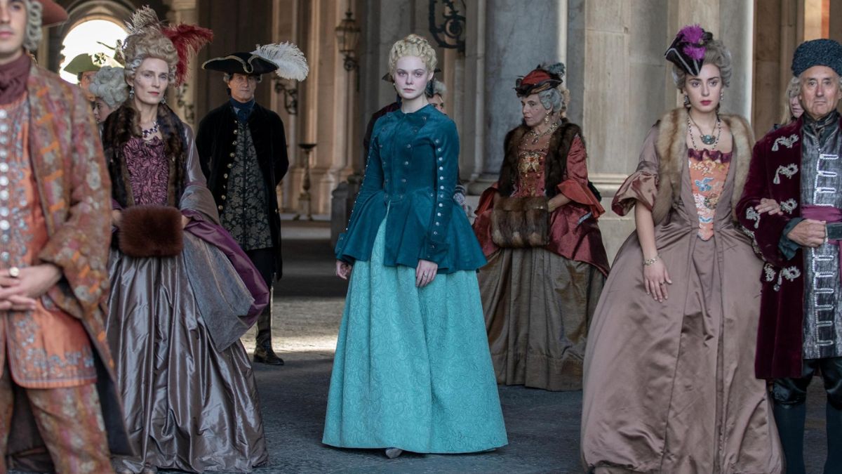 The Great arriva su Netflix beffarda e pungente: Caterina vuole ribaltare un impero e il risultato conquista tutti.