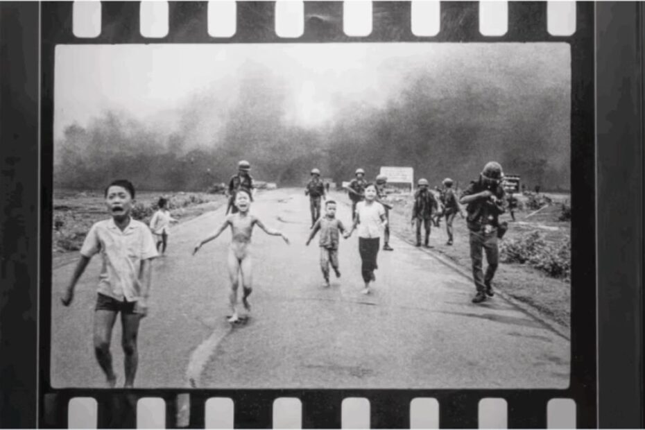 In arrivo su Netflix “The Stringer”, il documentario che indaga il vero autore di una delle fotografie più iconiche del XX secolo.