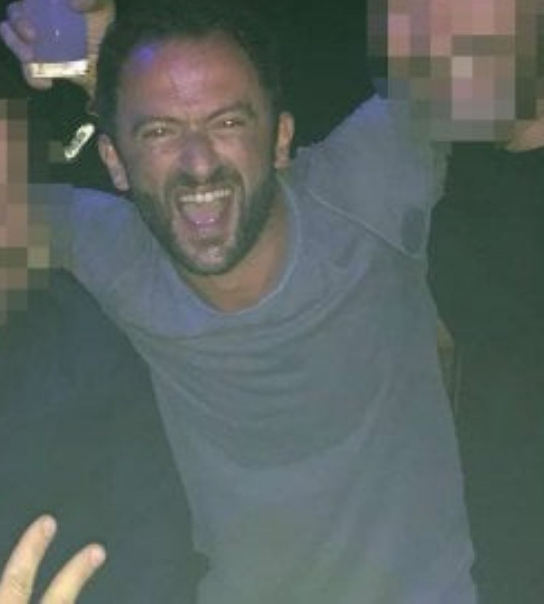 Terrazza Sentimento: su Netflix la serie su Alberto Genovese, che ricostruisce l'ascesa e la caduta dell'imprenditore tech.