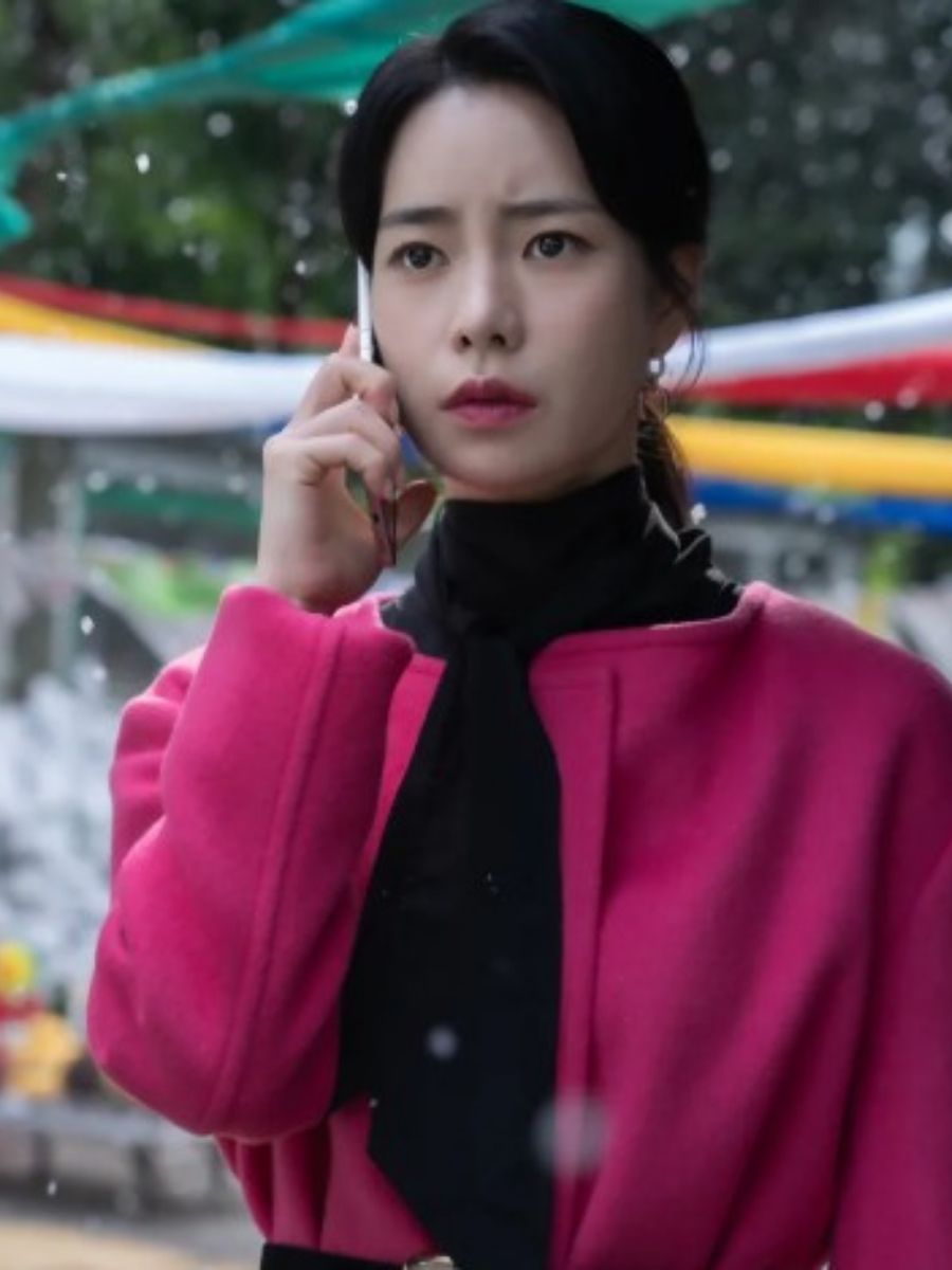 Scopri la serie tv "The Glory" su Netflix. La serie coreana che racconta di una donna in cerca della sua vendetta e rivincita.