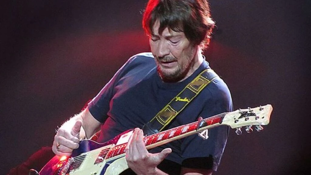 Christopher Anton “Chris” Rea, il cantautore e chitarrista rock e blues britannico, noto per la sua voce roca e graffiante e il suo stile distintivo alla slide guitar, è morto all'età di 74 anni.