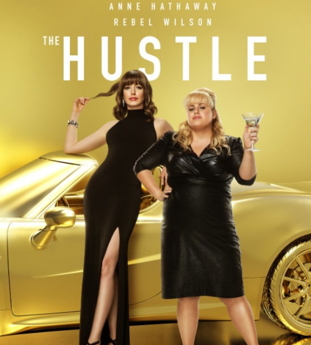 Attenti a quelle due: il film con Anne Hathaway e Rebel Wilson rivive una nuova vita su Netflix