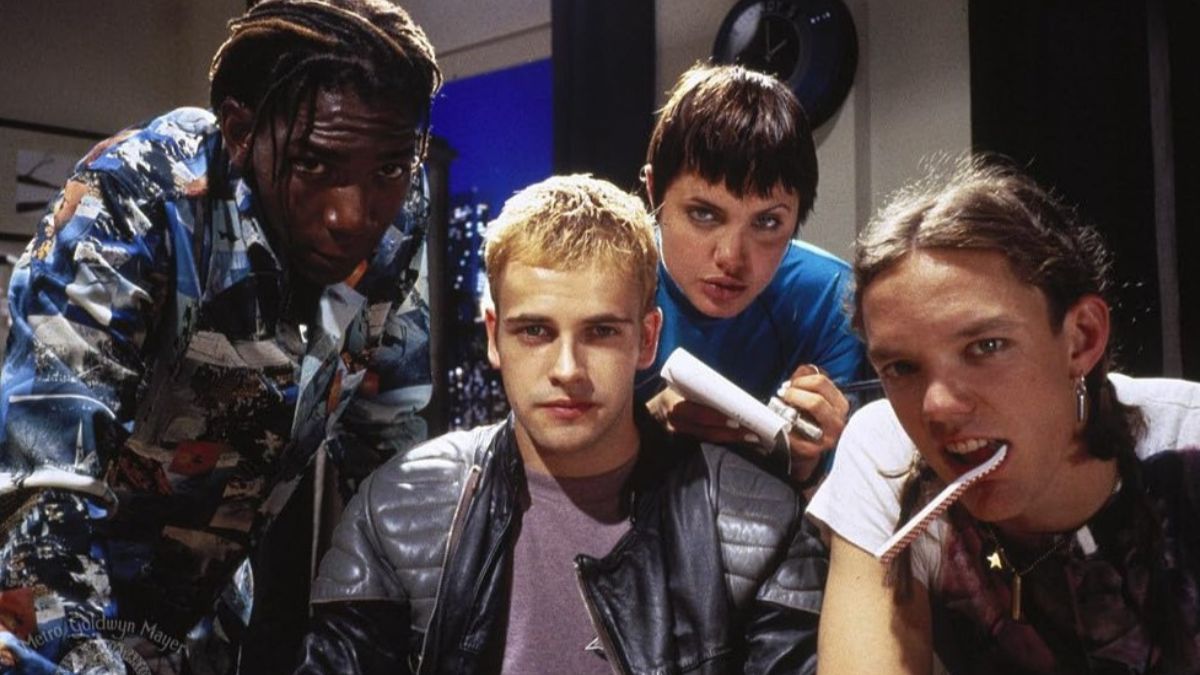 Hackers: su Netflix la nuova vita del film con Angelina Jolie. All'epoca sottovalutato, è oggi un piccolo cult