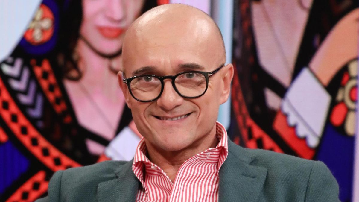 La tv del 2025, promossi e bocciati: ecco i top e i flop di quest'anno sul piccolo schermo. Chi ha vinto la guerra dello share?