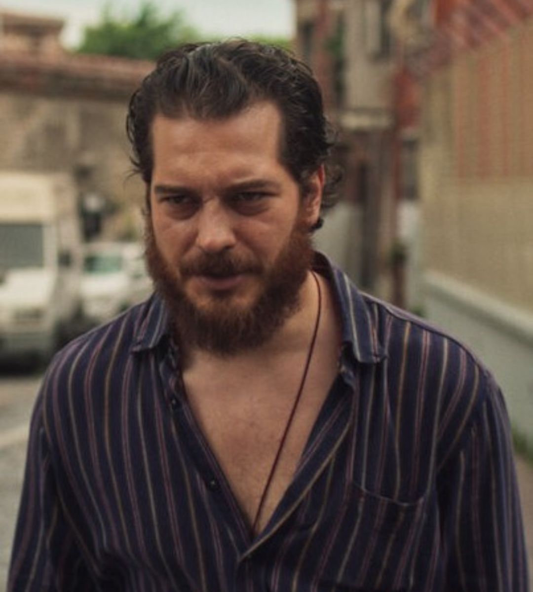 Paper Lives: il film turco su Netflix colpisce dritto al cuore, affrontando temi come la marginalizzazione, l’infanzia negata e la fragilità della speranza.