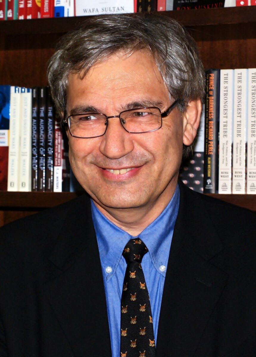 Orhan Pamuk è uno degli scrittori turchi più celebri al mondo, Premio Nobel per la Letteratura nel 2006