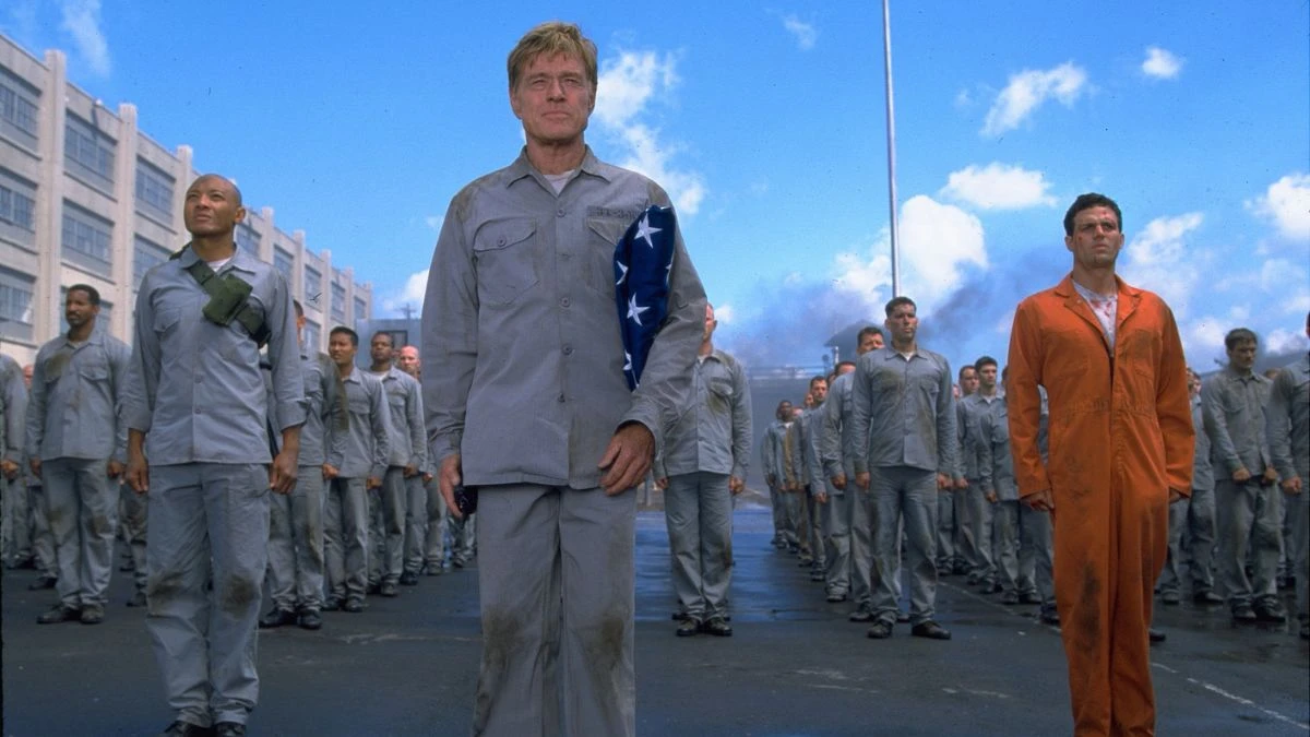 Il castello: su Netflix uno degli ultimi film con Robert Redford e James Gandolfini, purtroppo oggi entrambi scomparsi.