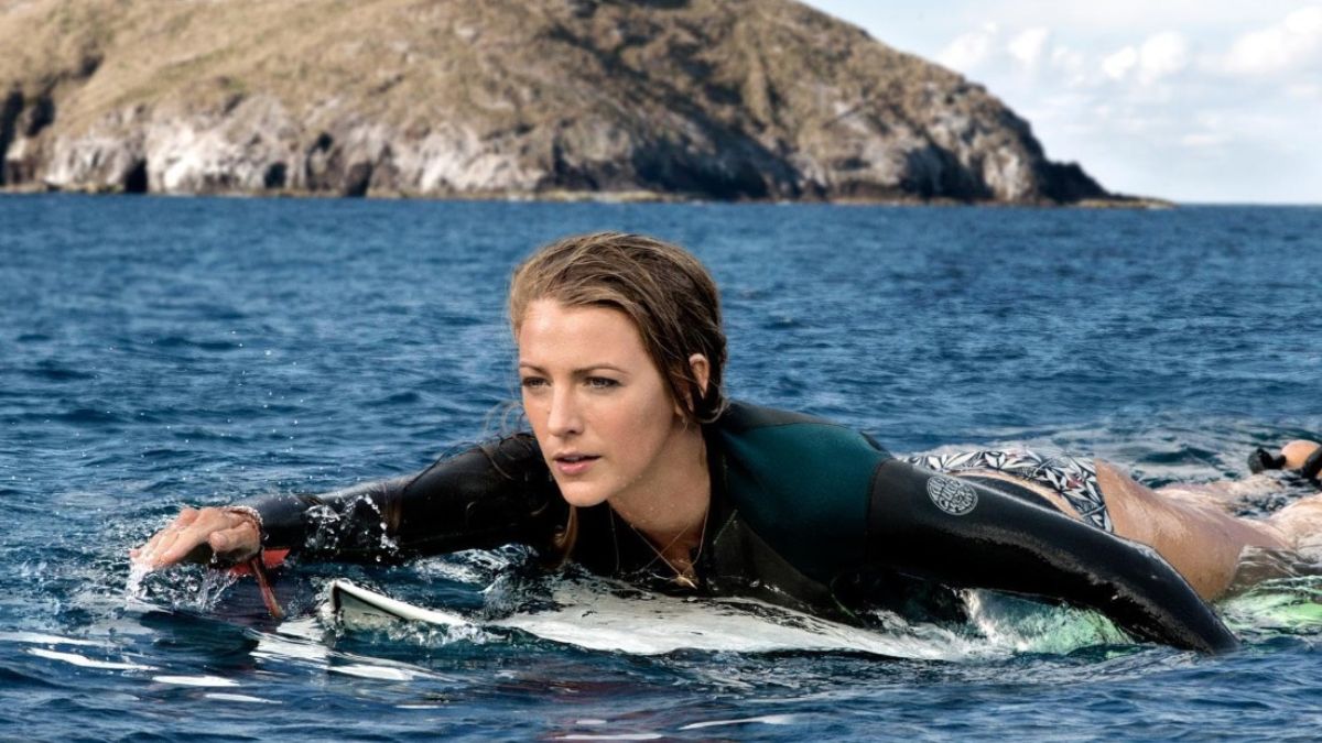 Paradise Beach - Dentro l'incubo (The Shallows) è un film del 2016 diretto da Jaume Collet-Serra, con protagonista Blake Lively.