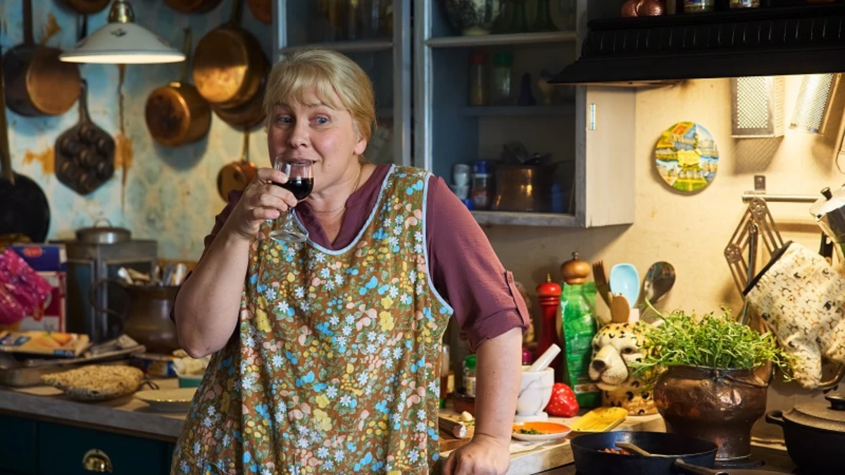 Il caffè della pazza gioia: il film in arrivo su Netflix è tratto dal romanzo svedese che ha venduto ben 200 mila copie.