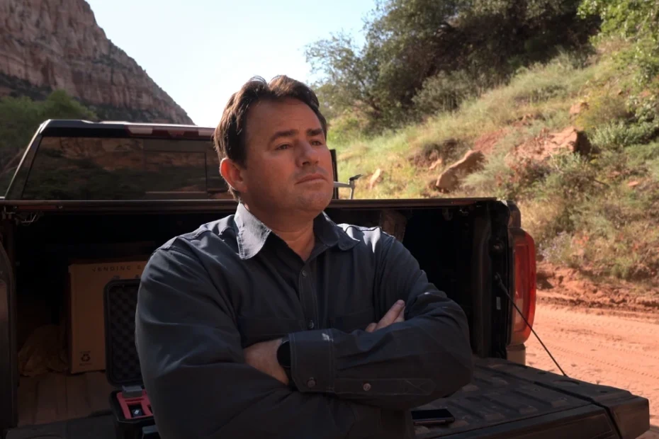 Trust Me: Il falso profeta, su Netflix la docuserie true crime che racconta, e lo fa dall'interno, la caduta di Samuel Bateman.