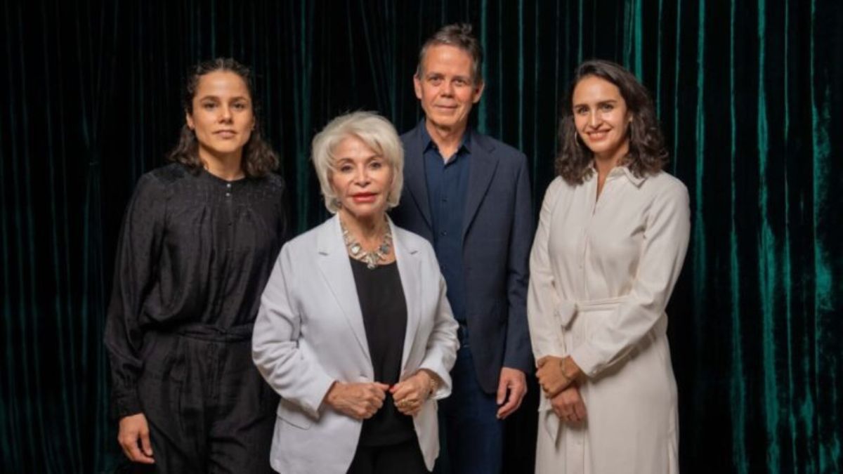 La casa degli spiriti diventa serie TV: dove e quando guardare l'ambiziosa miniserie che è prodotta dalla stessa scrittrice Isabel Allende.