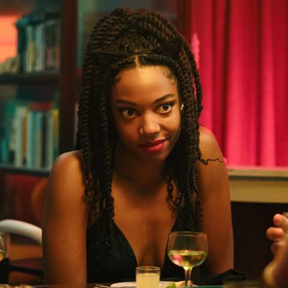 Claire Bender (Tirza) terza protagonista film Happy Ending - commedia romantica olandese su Netflix