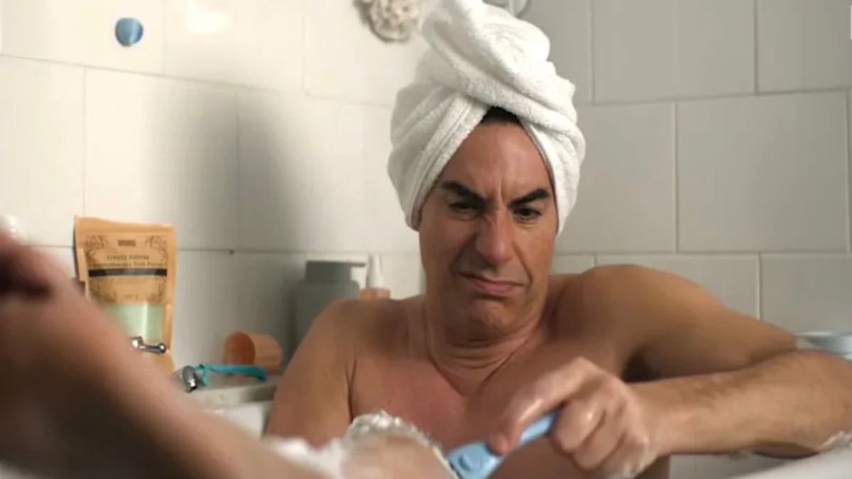 Ladies First Netflix Sacha Baron Cohen scena vasca da bagno