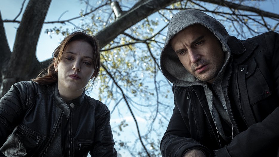 Servants of War: su Netflix il coinvolgente thriller polacco. Un delitto, anzi due, ma i Servizi vogliono insabbiare tutto.