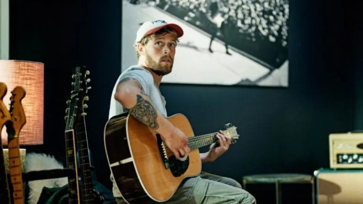 Su Netflix c'è A Beautiful Life, una rom-com musicale che merita di essere riscoperta. Le scene musicali hanno l’energia di un concerto.
