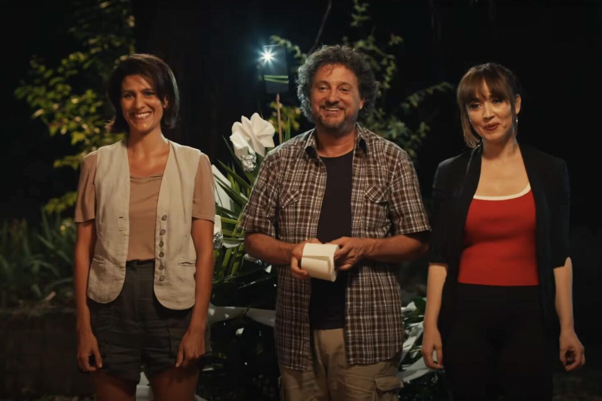 Pare parecchio Parigi: su Netflix il film di e con Leonardo Pieraccioni che alterna comicità e introspezione.