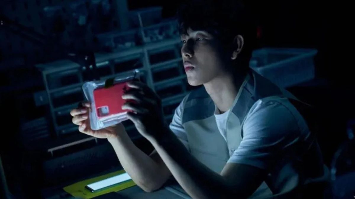 Basta un telefono per distruggerti la vita: Unlocked è il thriller coreano di Netflix che mette i brividi e  inquieta fino all'ultima scena.